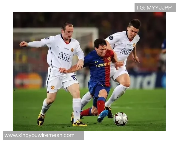 球场传奇之巅峰对决 足球巨星集锦与精彩瞬间回顾