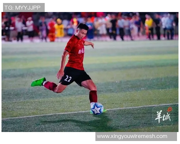 球星舞动足球梦技艺与激情的完美融合展现球场风采