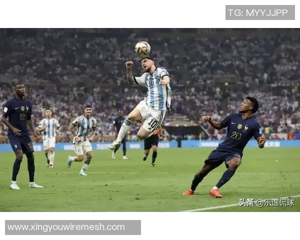 足球历史五大球星的经典进球盘点与解析