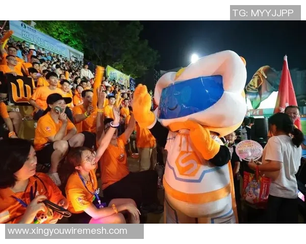 足球巨星萌趣要红包引热议球迷互动欢乐不断